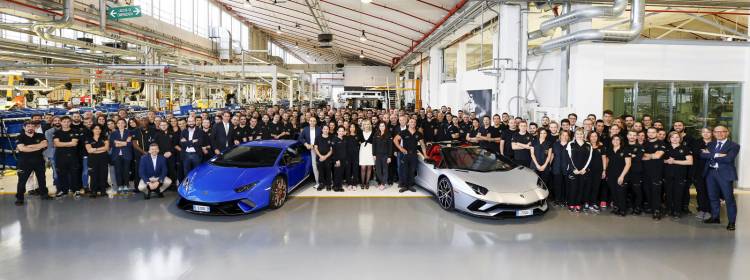 lamborghini-production-1017-01 lamborghini-production-1017-01