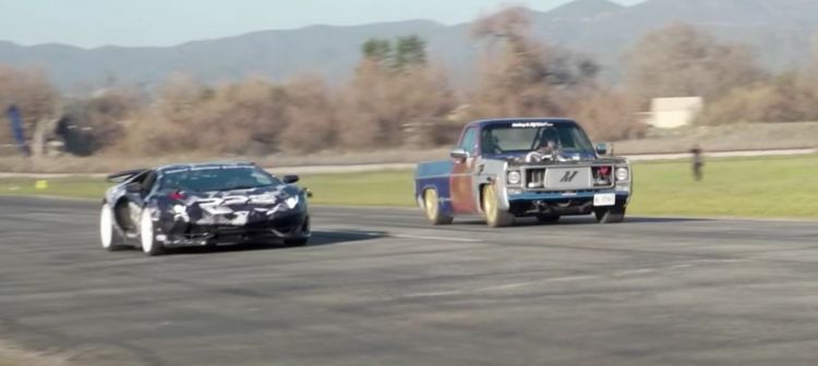 Lamborghini Vs Pick Up Lamborghini Vs Pick Up