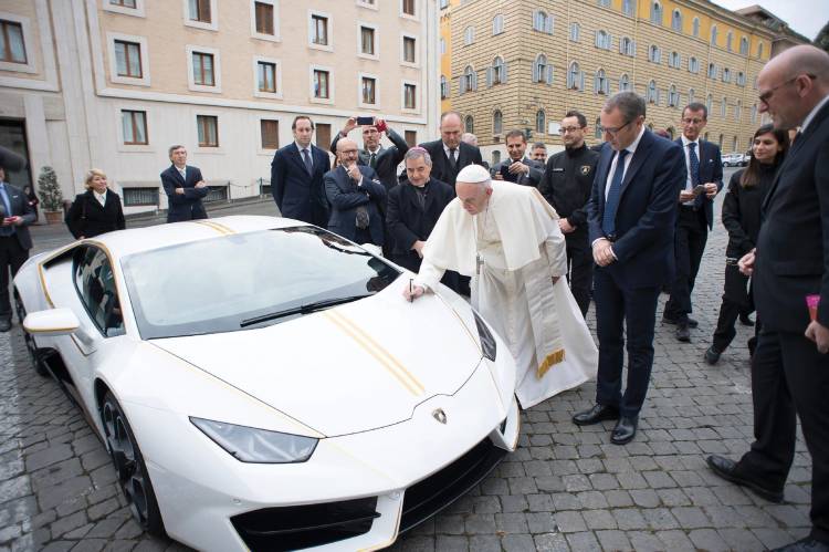 Lamborghini Huracan Subasta Papa 2