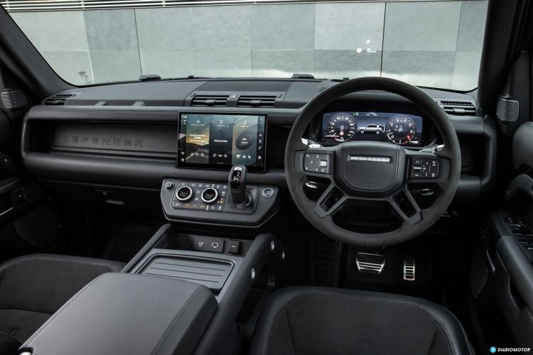 Land Rover Defender 110 V8 Interior  00006