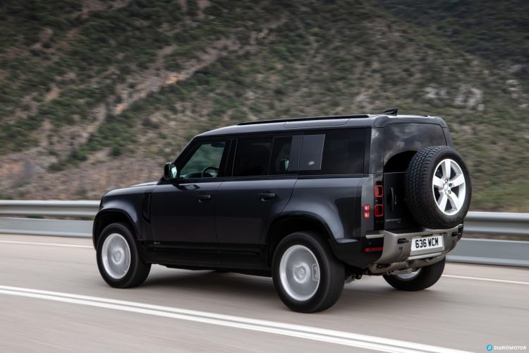 Land Rover Defender D300 Carretera  00004