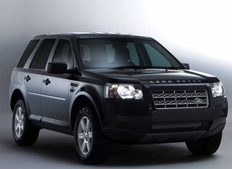 Land Rover Freelander 2 White & Black Land Rover Freelander 2 White & Black