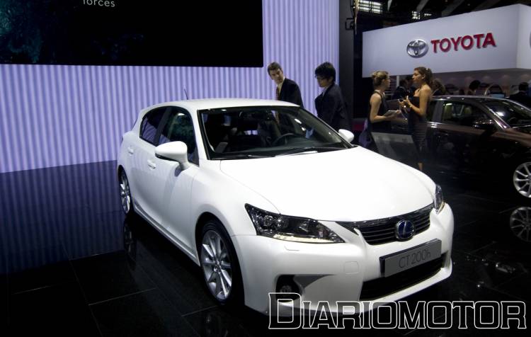 Lexus CT200h en el Salón de París Lexus CT200h en el Salón de París