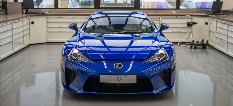 lexus-lfa-mantenimiento-19-1440px lexus-lfa-mantenimiento-19-1440px