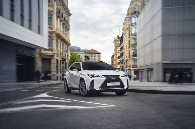 Lexus Ux 250h 2023 01 Exterior Front 34