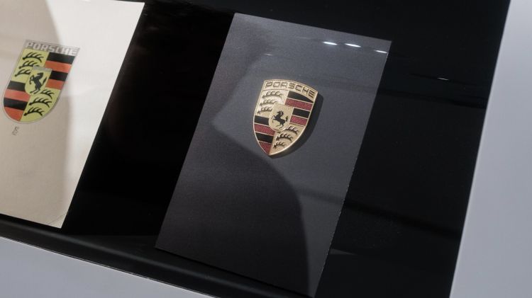 Porsche logo 03