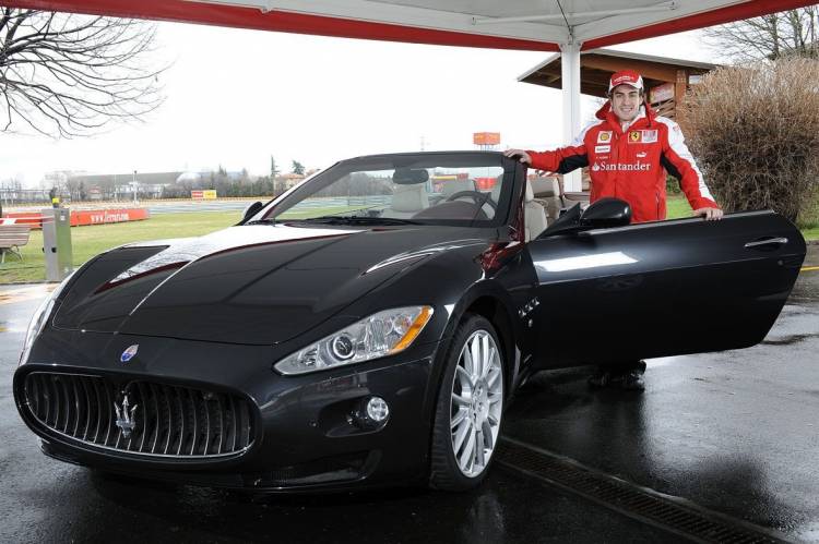 El nuevo Maserati GranCabrio de Fernando Alonso El nuevo Maserati GranCabrio de Fernando Alonso