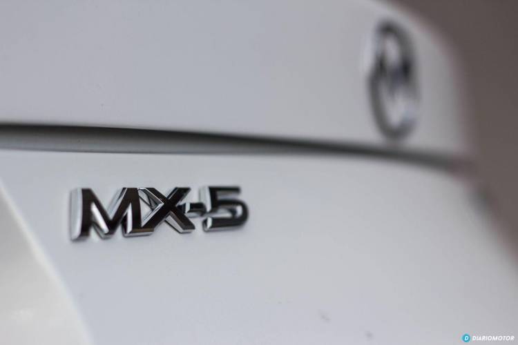 mazda-mx-5-2-0-2-mdm mazda-mx-5-2-0-2-mdm