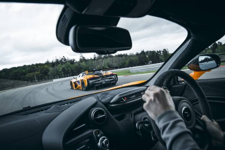 mclaren-720s-track-pack-1018-001_750x.jpg