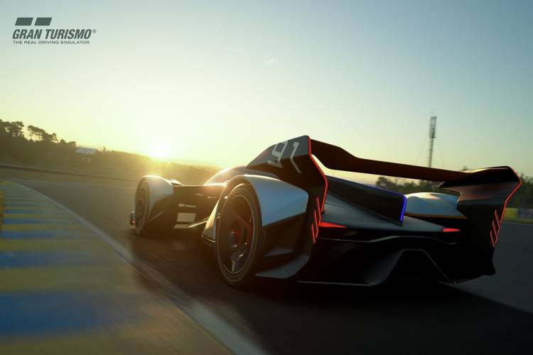 mclaren-gran-turismo-bc-03-1018-011_750x.jpg