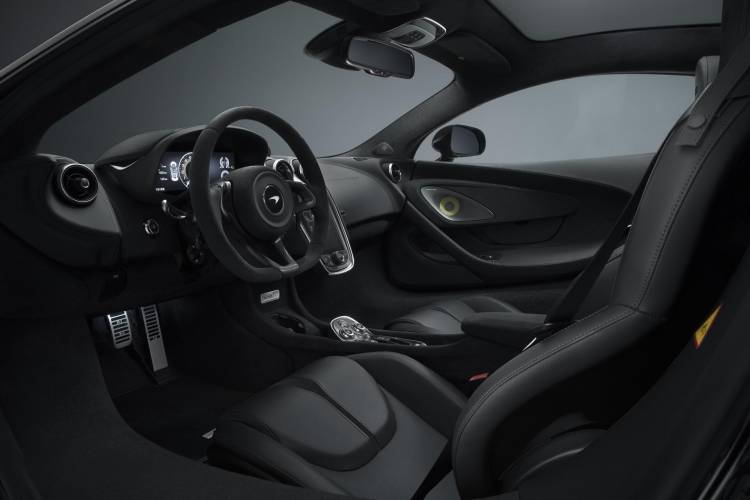 mclaren_570gt_black_dm_10_750x.jpg