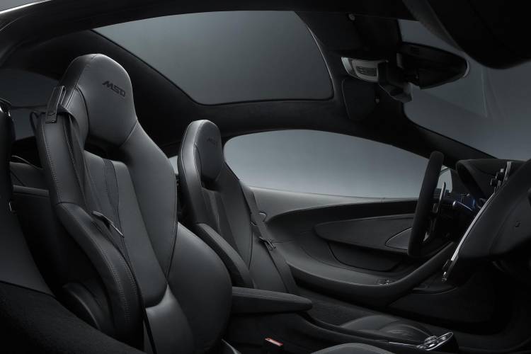 mclaren_570gt_black_dm_3_750x.jpg