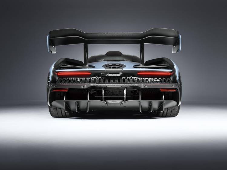 mclaren_senna_0118_018
