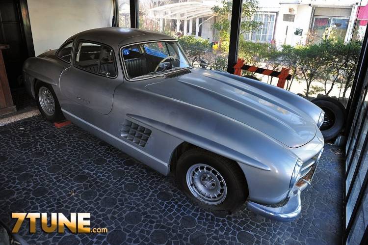 Un Mercedes 300 SL, nueve años sin moverse en Japón Un Mercedes 300 SL, nueve años sin moverse en Japón