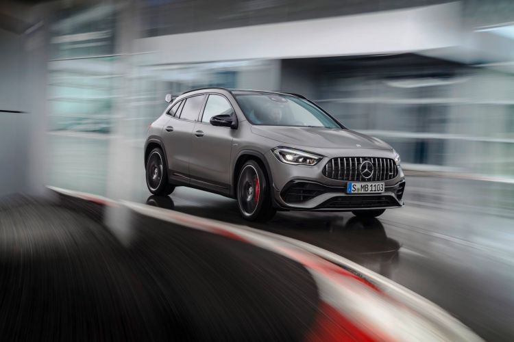 Der Neue Mercedes Amg Gla 45 4matic+: Kompaktes Performance Suv Für Alle Lebenslagen The New Mercedes Amg Gla 45 4matic+: A Compact Performance Suv To Suit Any Lifestyle Der Neue Mercedes Amg Gla 45 4matic+: Kompaktes Performance Suv Für Alle Lebenslagen The New Mercedes Amg Gla 45 4matic+: A Compact Performance Suv To Suit Any Lifestyle