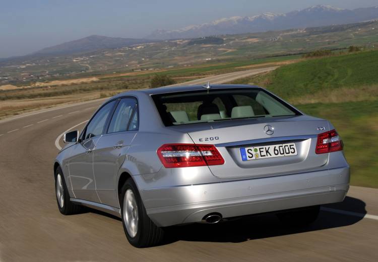 Mercedes E 200 CDI BlueEFFICIENCY Mercedes E 200 CDI BlueEFFICIENCY