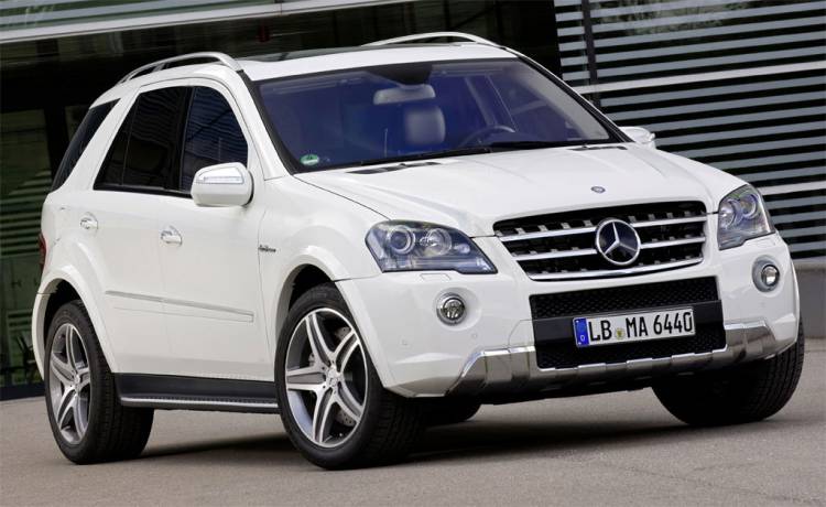 Mercedes ML63 AMG 2011 Mercedes ML63 AMG 2011