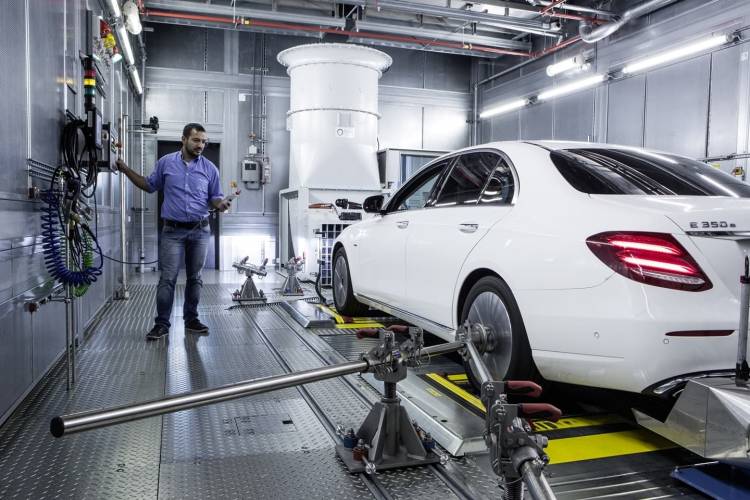 Mercedes Motor Emisiones 0818 002 Mercedes Motor Emisiones 0818 002