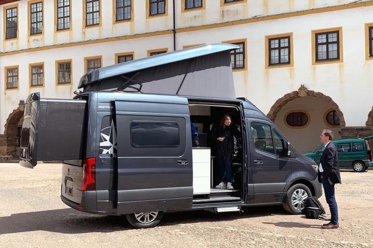 Mercedes Sprinter James Cook 2019 0619 002 Mercedes Sprinter James Cook 2019 0619 002