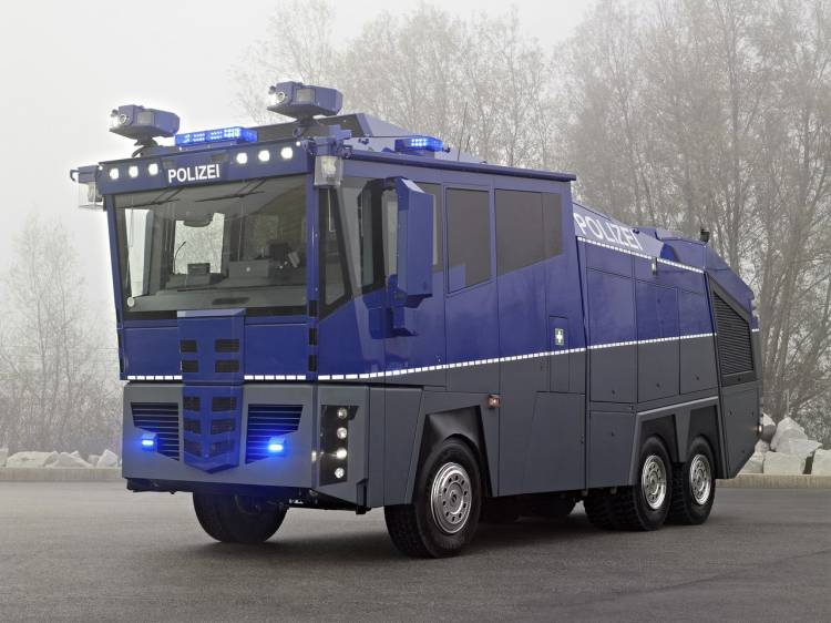 mercedes-wawe-10 mercedes-wawe-10