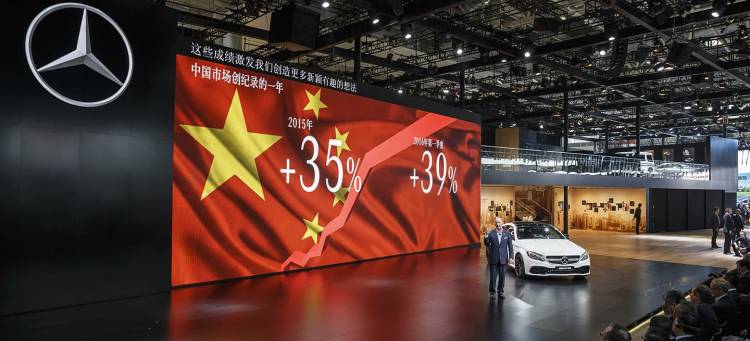 Mercedes-Benz und smart auf der Auto China, Peking 2016 Mercedes-Benz und smart auf der Auto China, Peking 2016