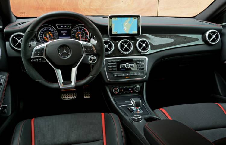 Interior Mercedes GLA 45 AMG