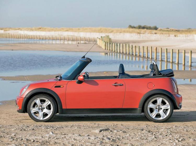 mini-cabrio-r52