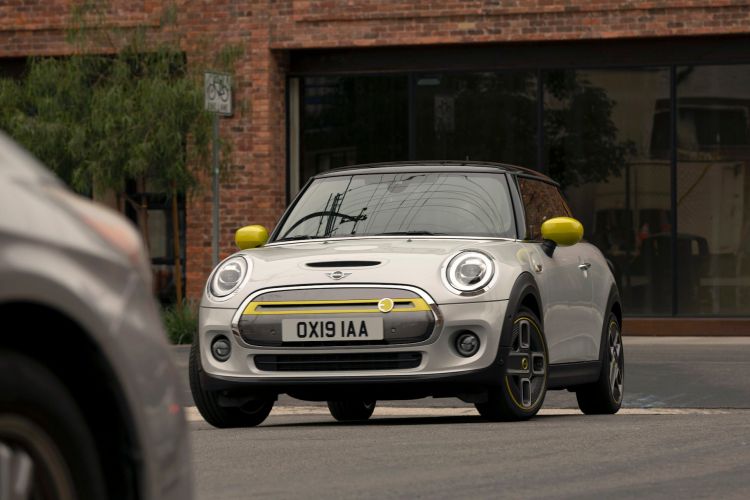 Mini Electrico P90357208 Highres The New Mini Cooper Mini Electrico P90357208 Highres The New Mini Cooper