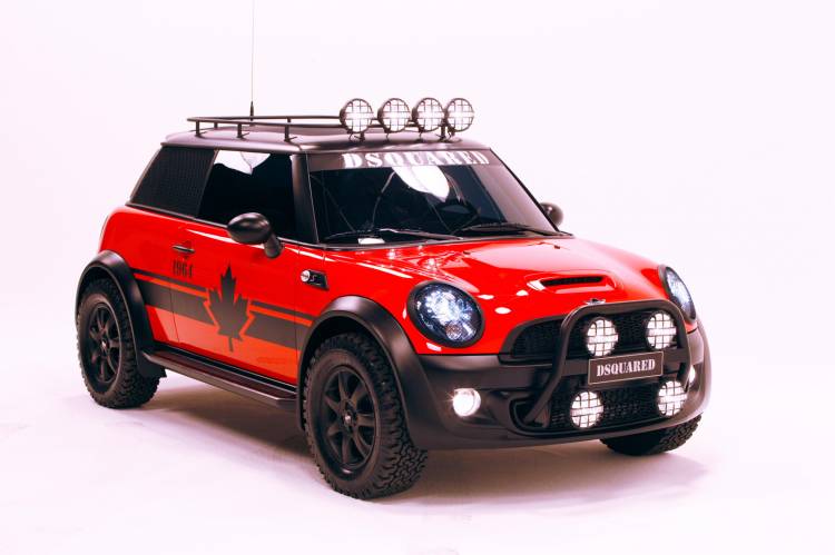 Life Ball MINI 2011 - MINI Red Mudder Life Ball MINI 2011 - MINI Red Mudder