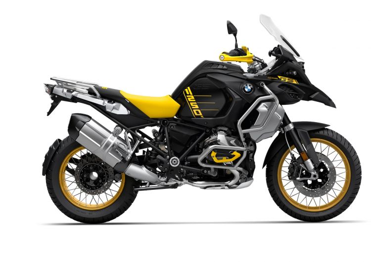 Moto Bmw R 1250 Gs 40 Estudio8 Moto Bmw R 1250 Gs 40 Estudio8