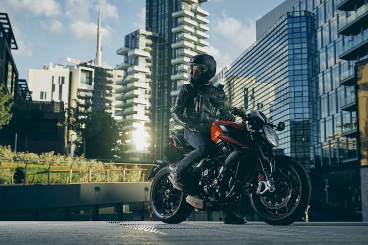 Moto Mv Agusta Dragster Piloto