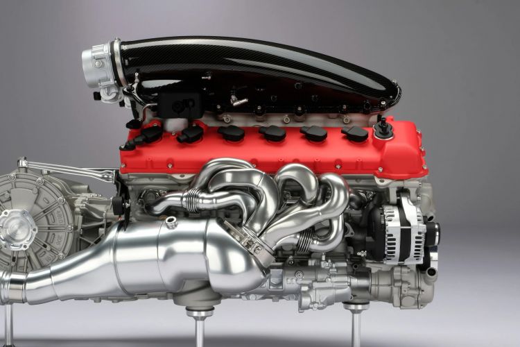 Motor Ferrari Daytona Sp3  05