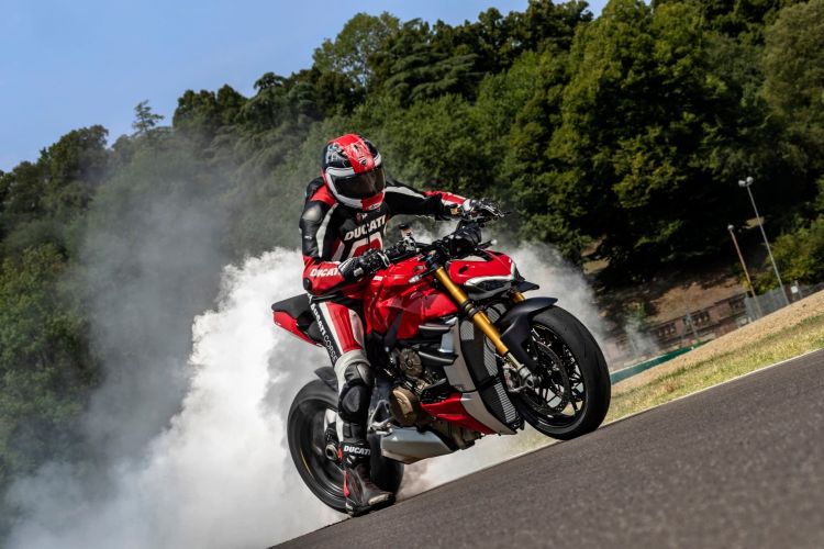 My20 Ducati Streetfighter V4 S Ambience 28 Uc101649 Mid