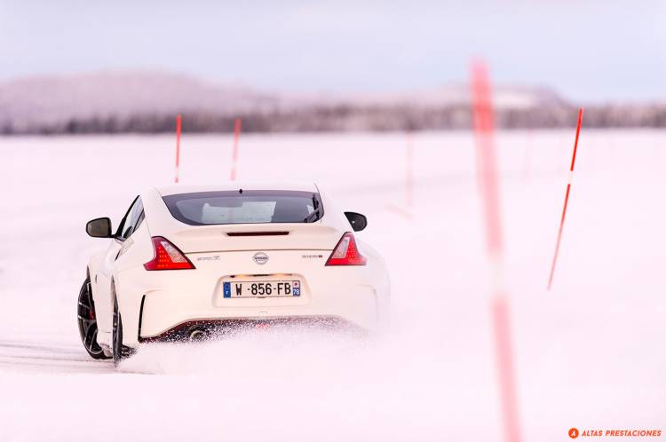 nissan-370z-2015-3-1440px