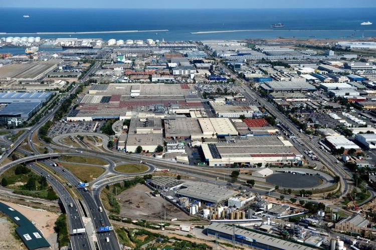Nissan Finaliza Produccion Barcelona Zona Franca Fabrica Vista Aerea