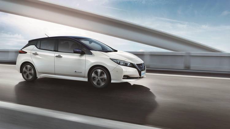 nissan-leaf-2018-02 nissan-leaf-2018-02