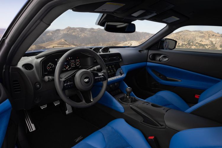 nissan-z-2023-noresizing-22_750x.jpg