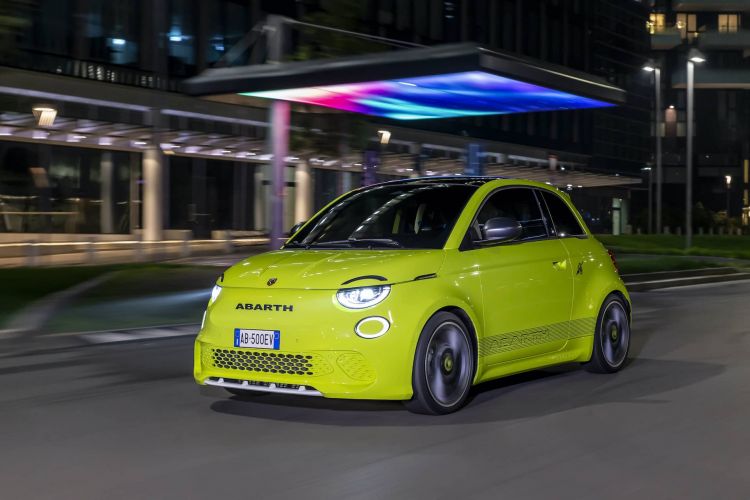 New Abarth 500e Electric 1
