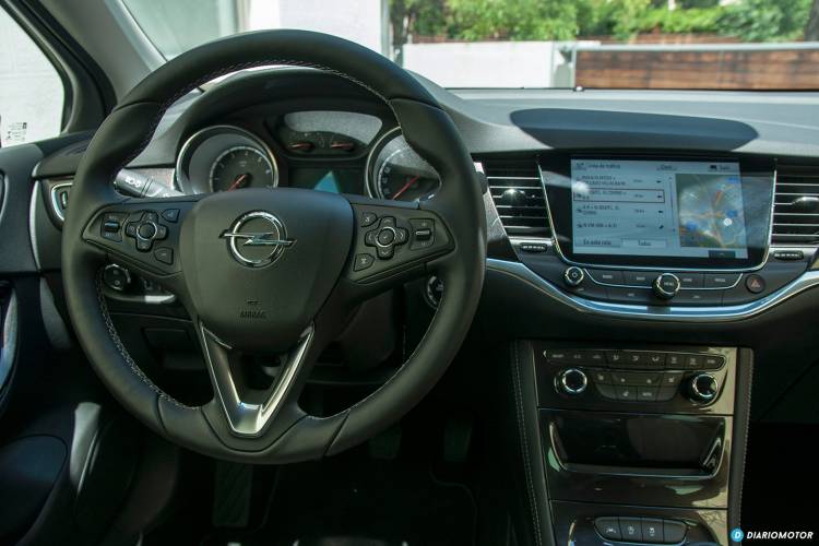 opel-astra-2016-directo-mdm-12-1440px