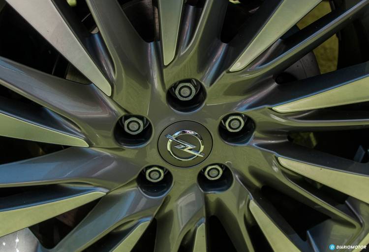 opel-astra-2016-directo-mdm-24-1440px