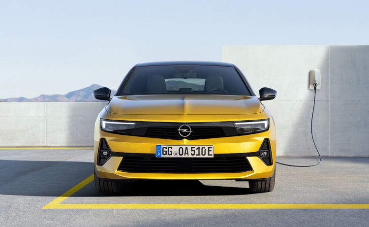 Opel Astra E 2022