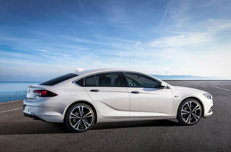 opel-insignia-grand-sport-09