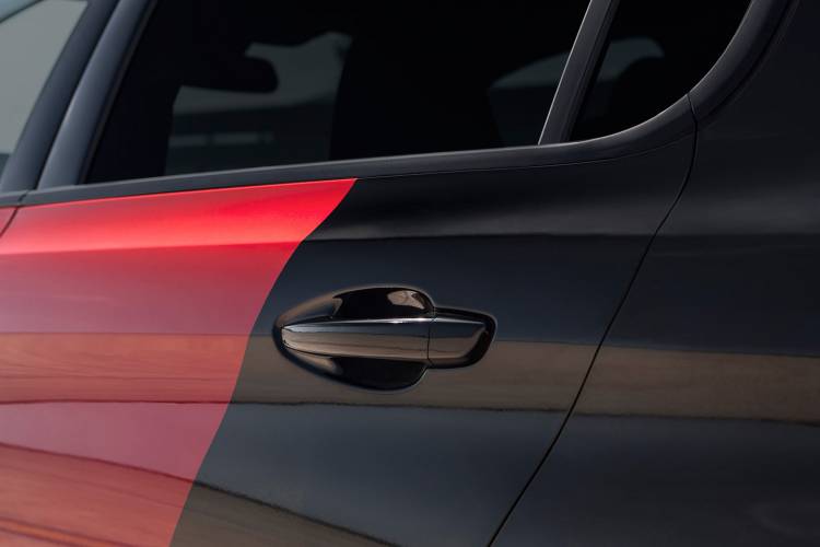 peugeot-308-gti-2015-32-1440px