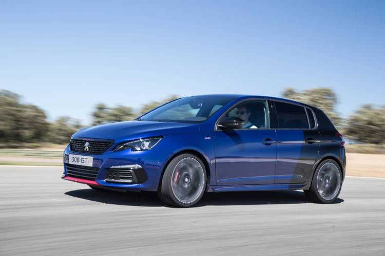 peugeot-308-gti-2017-dm-38 peugeot-308-gti-2017-dm-38