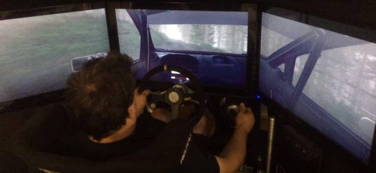 piloto-rally-dirt-rally