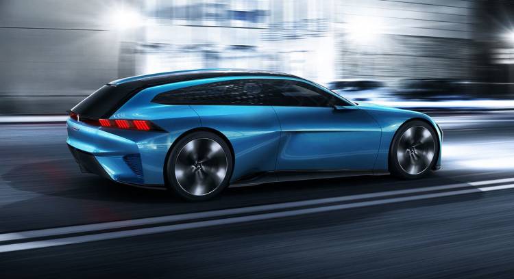 por_que_peugeot_sigue_confiando_en_el_sedan_en_la_era_del_suv_03