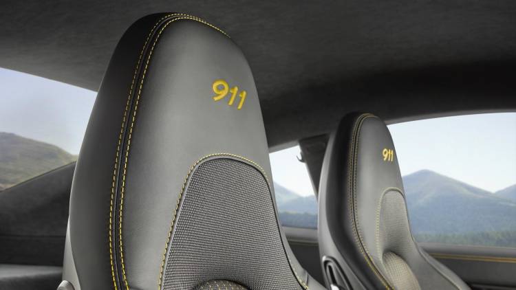 porsche-911-carrera-t-dm-5