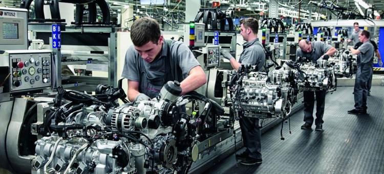 porsche-trabajadores porsche-trabajadores