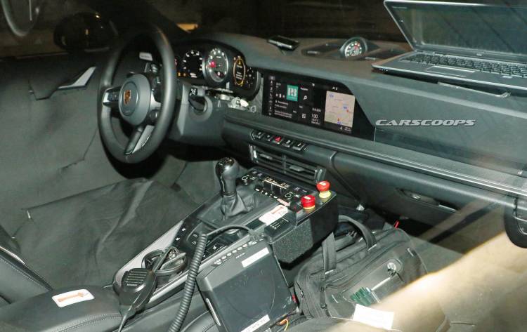 porsche_911_992_interior_fotos_espia porsche_911_992_interior_fotos_espia