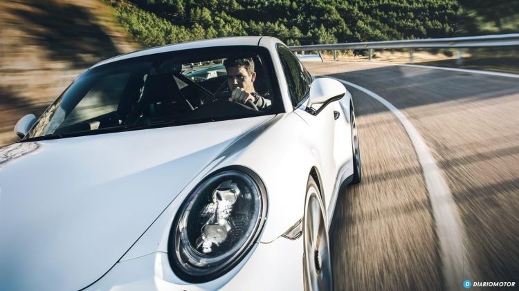 porsche_911_gt3_9912_0218_010_mdm
